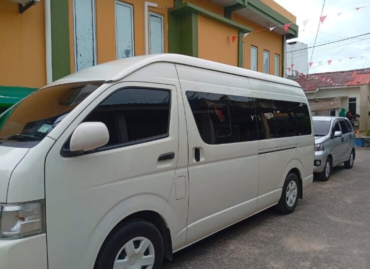 Hiace 14 Seat