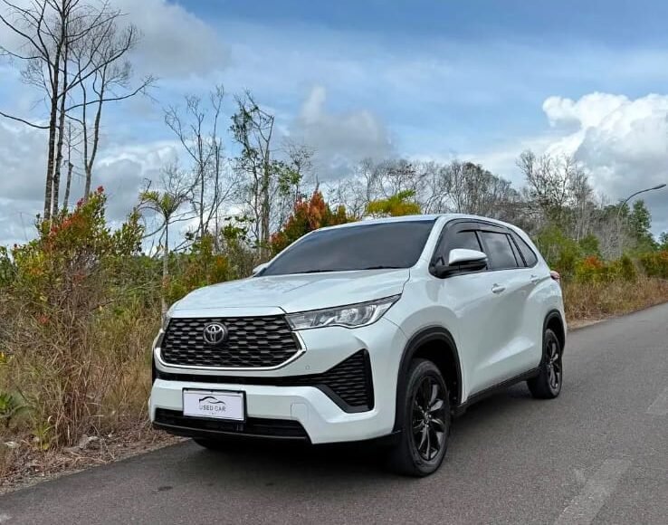 Innova Zenix